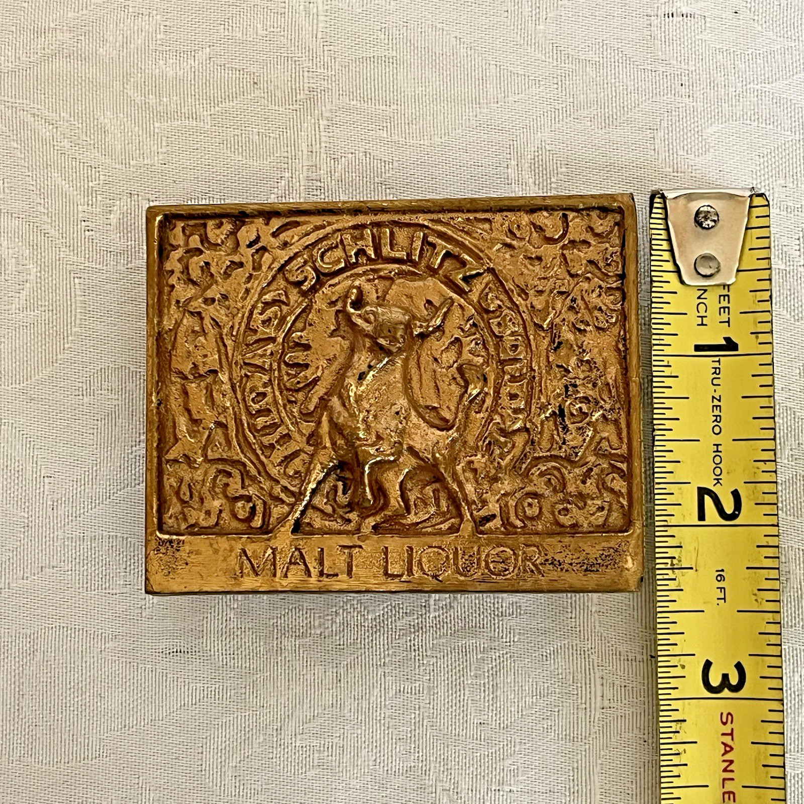 Vintage Schlitz Malt Liquor Belt Buckle Brass Tone Bull Beer Advertising