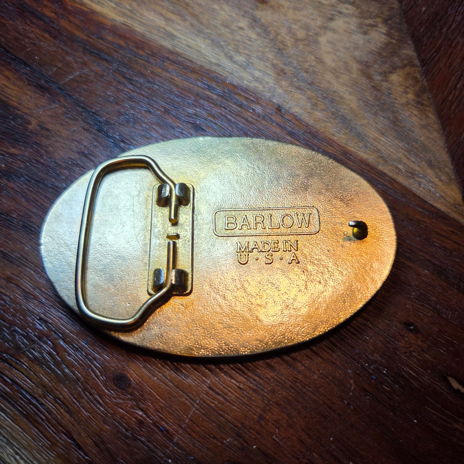 Barlow Indian Chief Belt Buckle Vintage USA Scrimshaw Style Gold Tone Oval