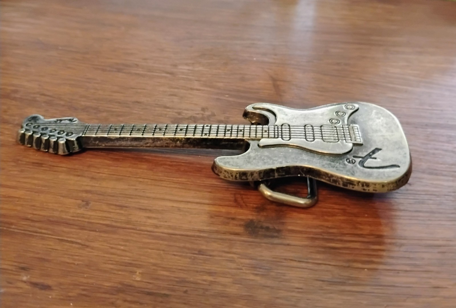 Fender Stratocaster Guitar Belt Buckle Gun Metal Grey 5&Prime;