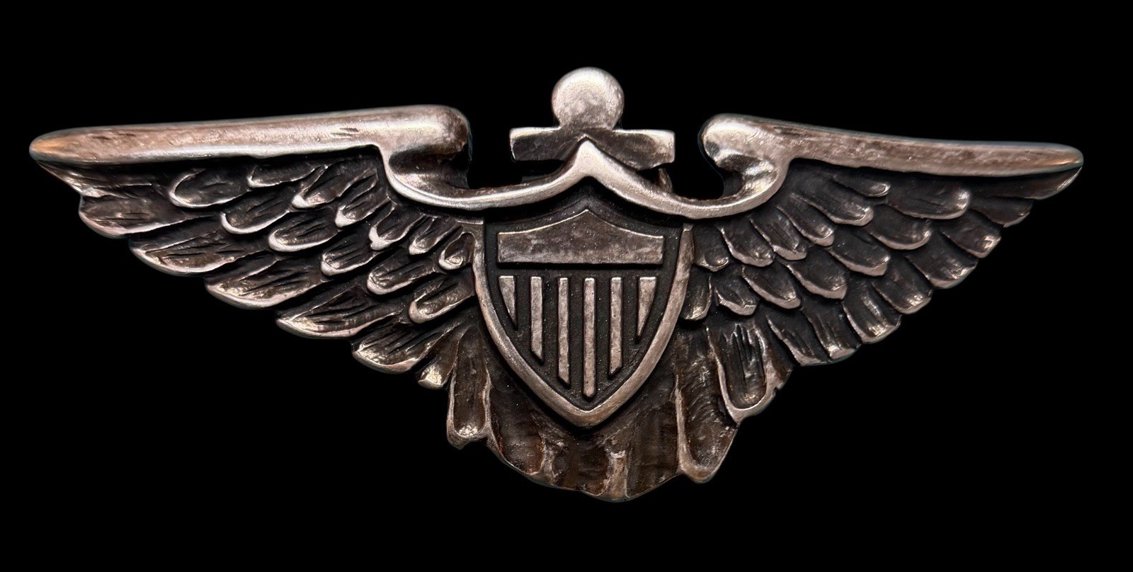 Large Military US Army Air Force? Aviator Badge Pilot Wings Shield Belt Buckle