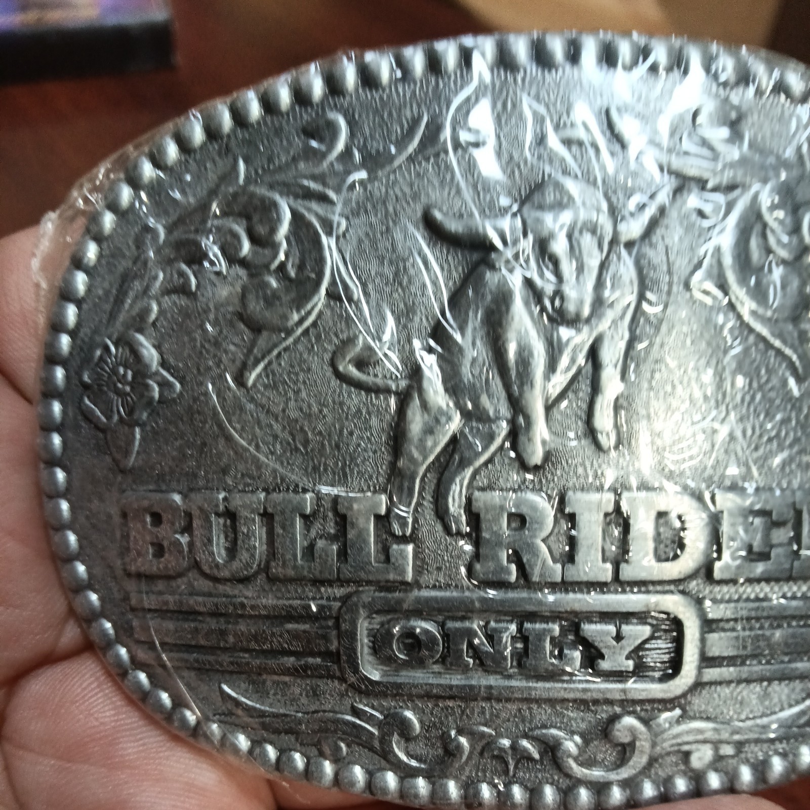  » BULL RIDERS ONLY  » Belt Buckle Zee Series – New in Plastic