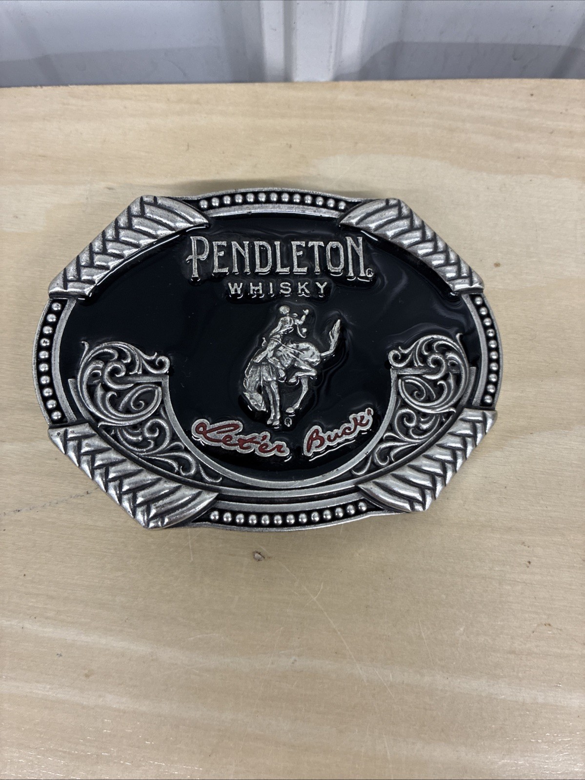2020 Pendleton Whisky Let&rsquo;er Buck Black Silver Enamel Metal Belt Buckle MS