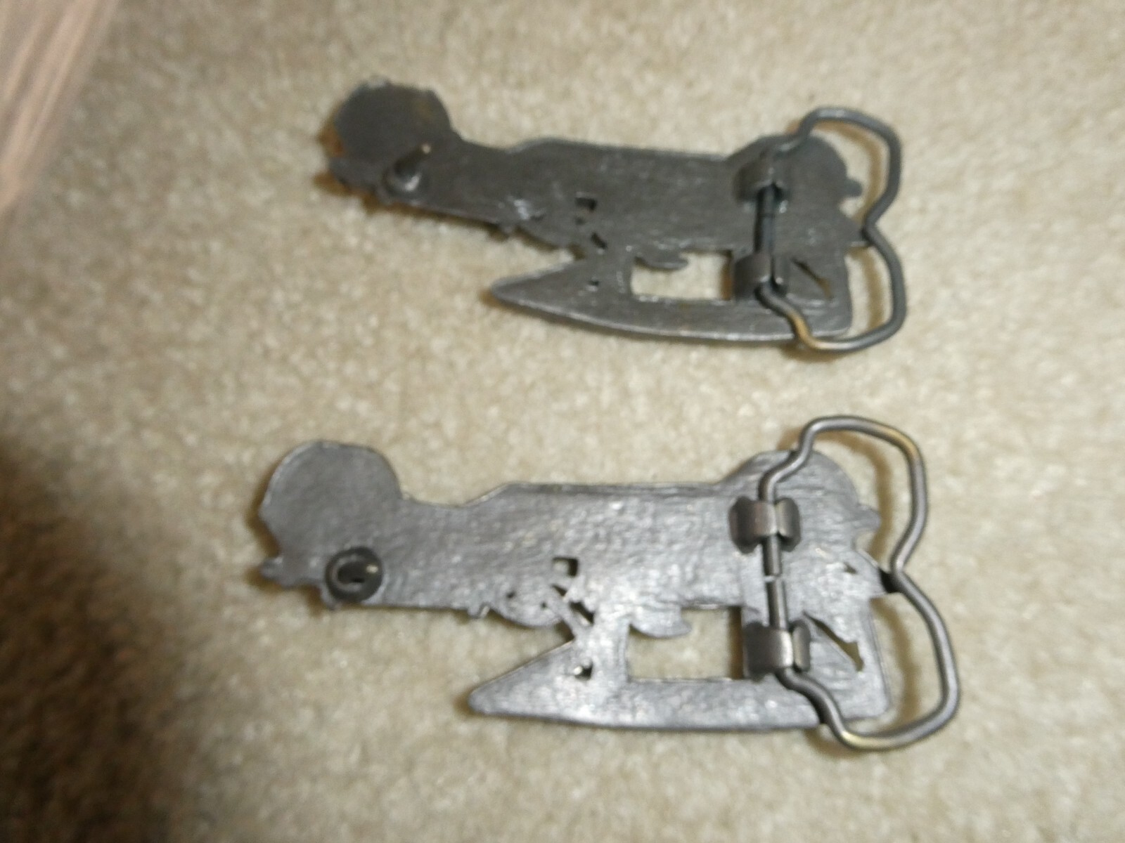 Lot of 2 Vintage 1970s Brass Old Fashion Car Belt Buckles 3 3/4&Prime; Wide
