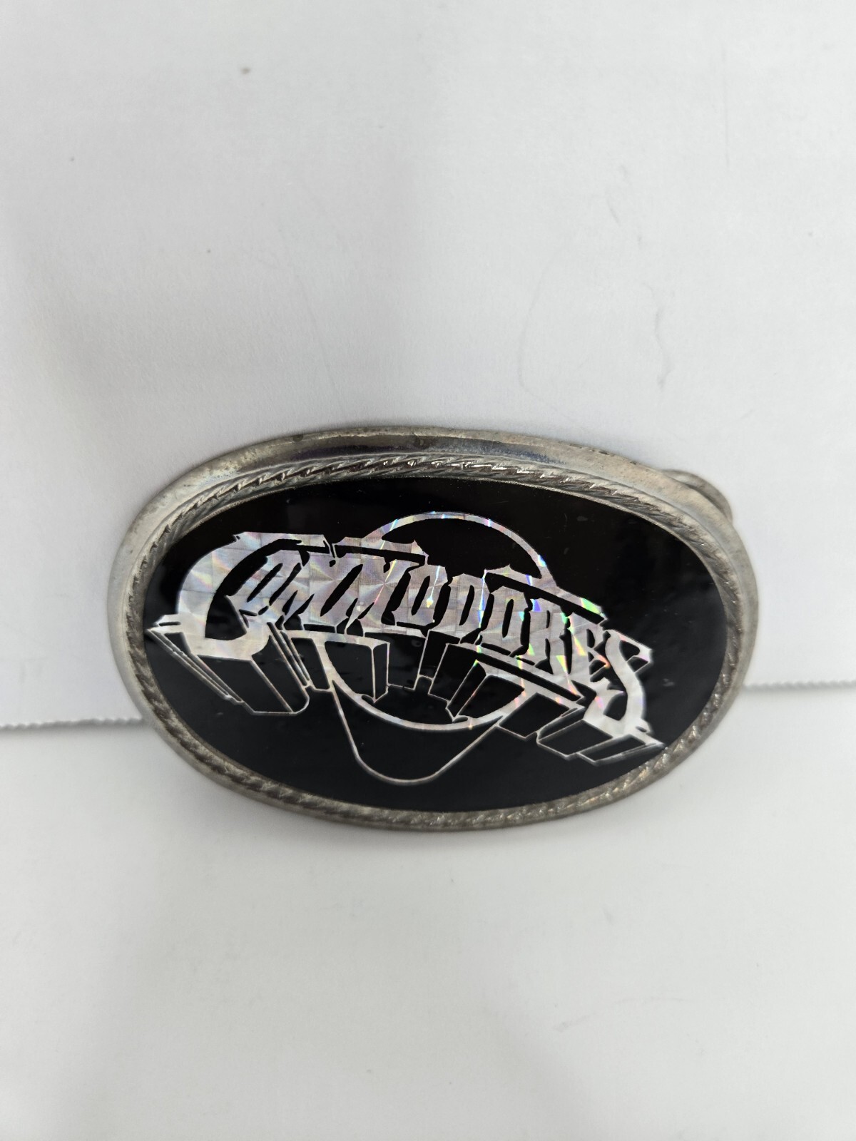 Vintage Commodores Belt Buckle Unisex Metal 3-1/2&Prime; Funk R&B Soul Pop Band 1970&rsquo;s