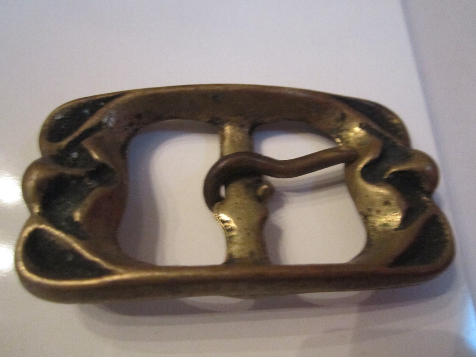 VINTAGE SOLID BRASS BELT BUCKLE – UNUSUAL DESIGN – GW-16