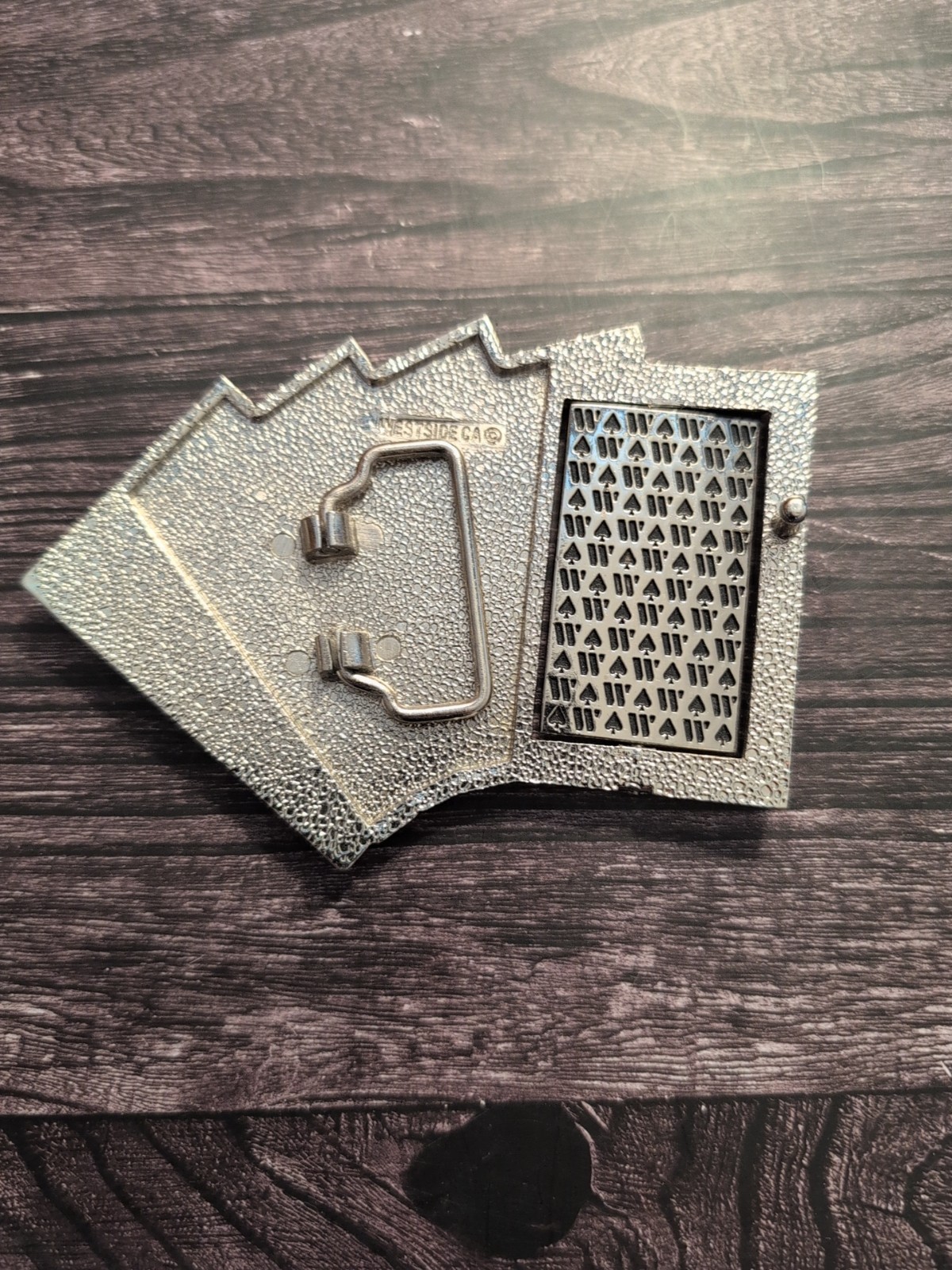 Vintage Royal Straight Flush Casino Hold&rsquo;Em Poker Metal Lucky Spin Belt Buckle