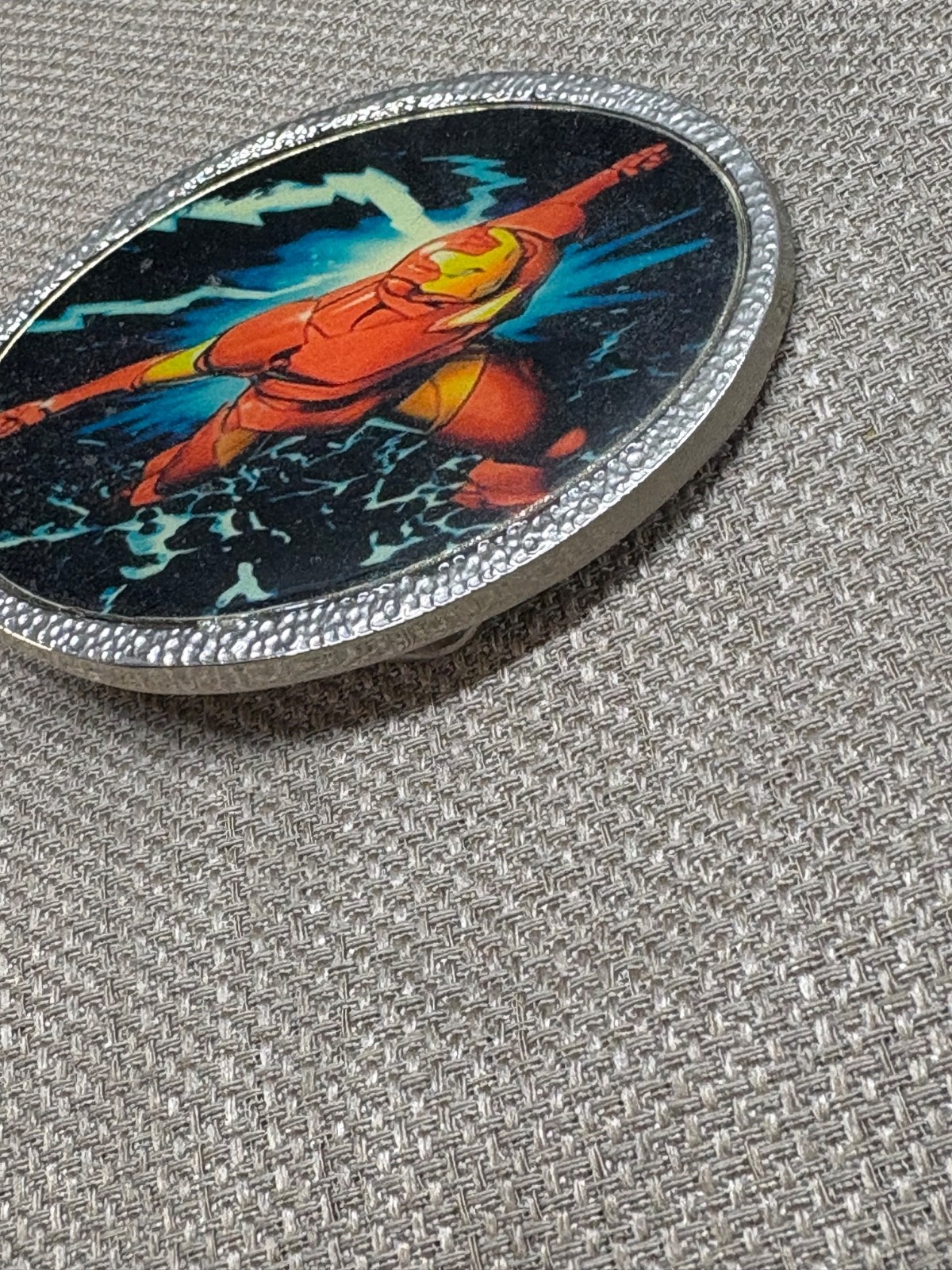 Ironman Iron man Belt Buckle Metal Oval Shape photo 2 1/2&Prime; in size