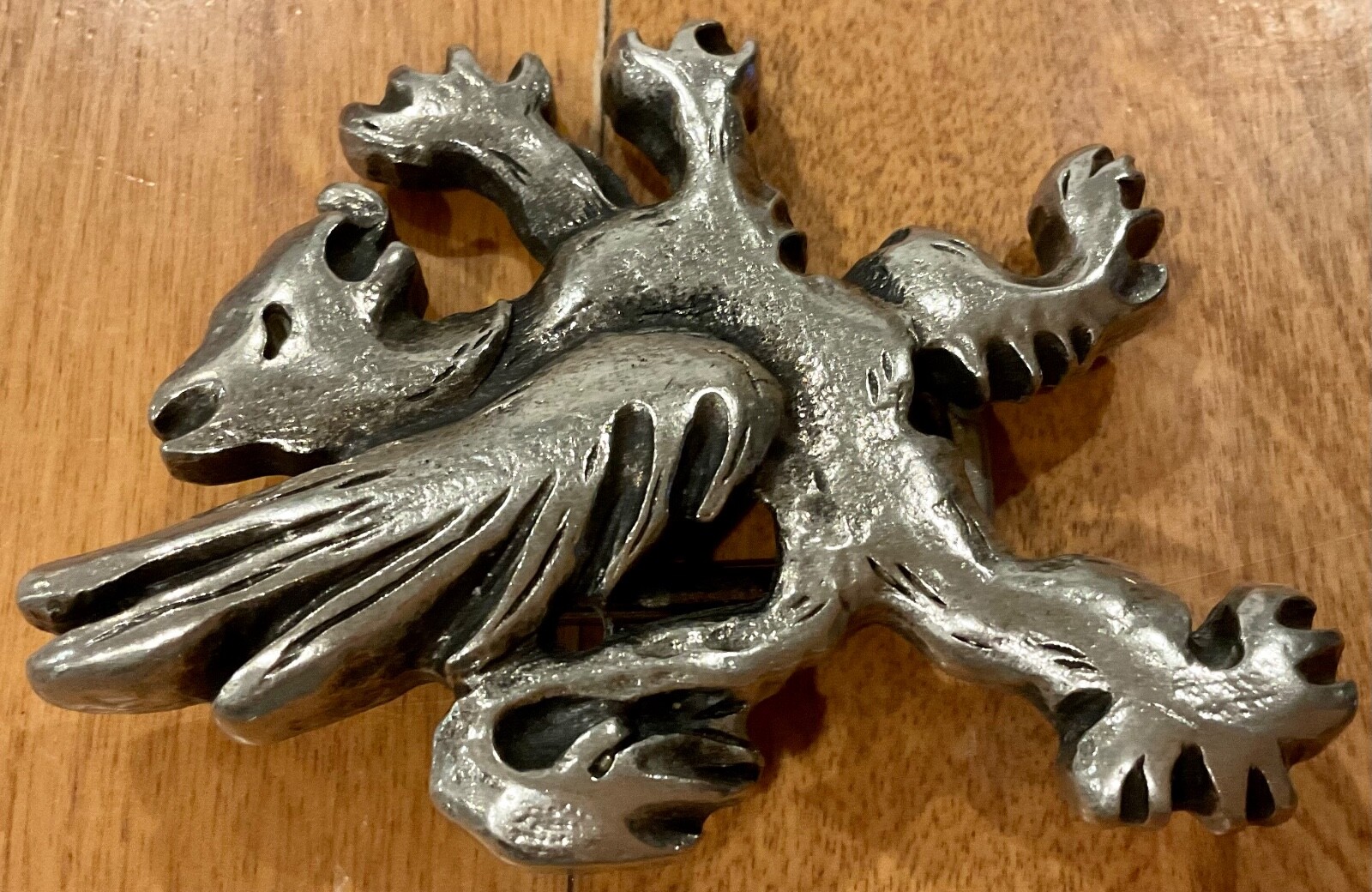 1980S GRIFFON SILVER COLORED AWESOME BELT BUCKLE WATCH OUT HARRY POTTER!!