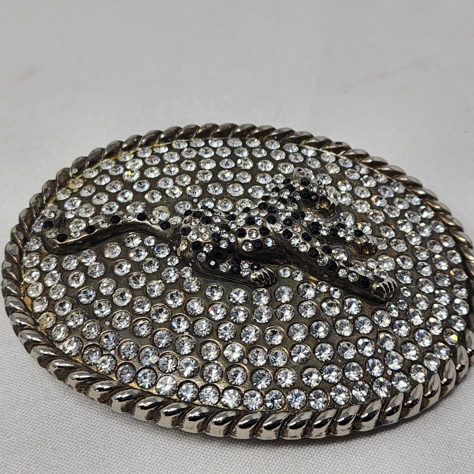 Silver toned Jaguar Rhinestone Belt Buckle 4&Prime; 7oz