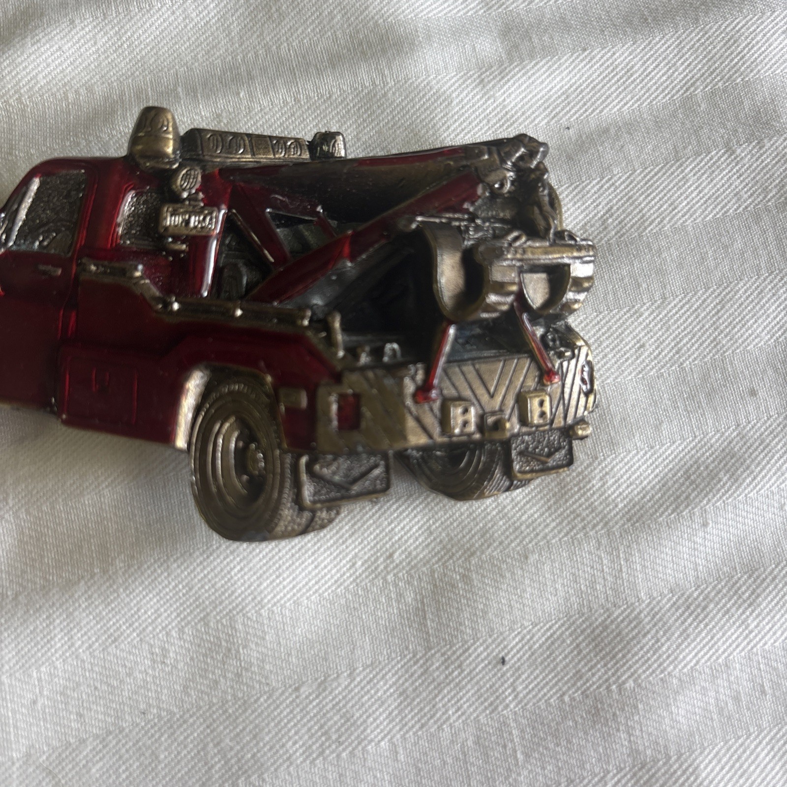 Vintage RED Chevy TOW TRUCK BELT BUCKLE The Great American Buckle Co 1980 #735
