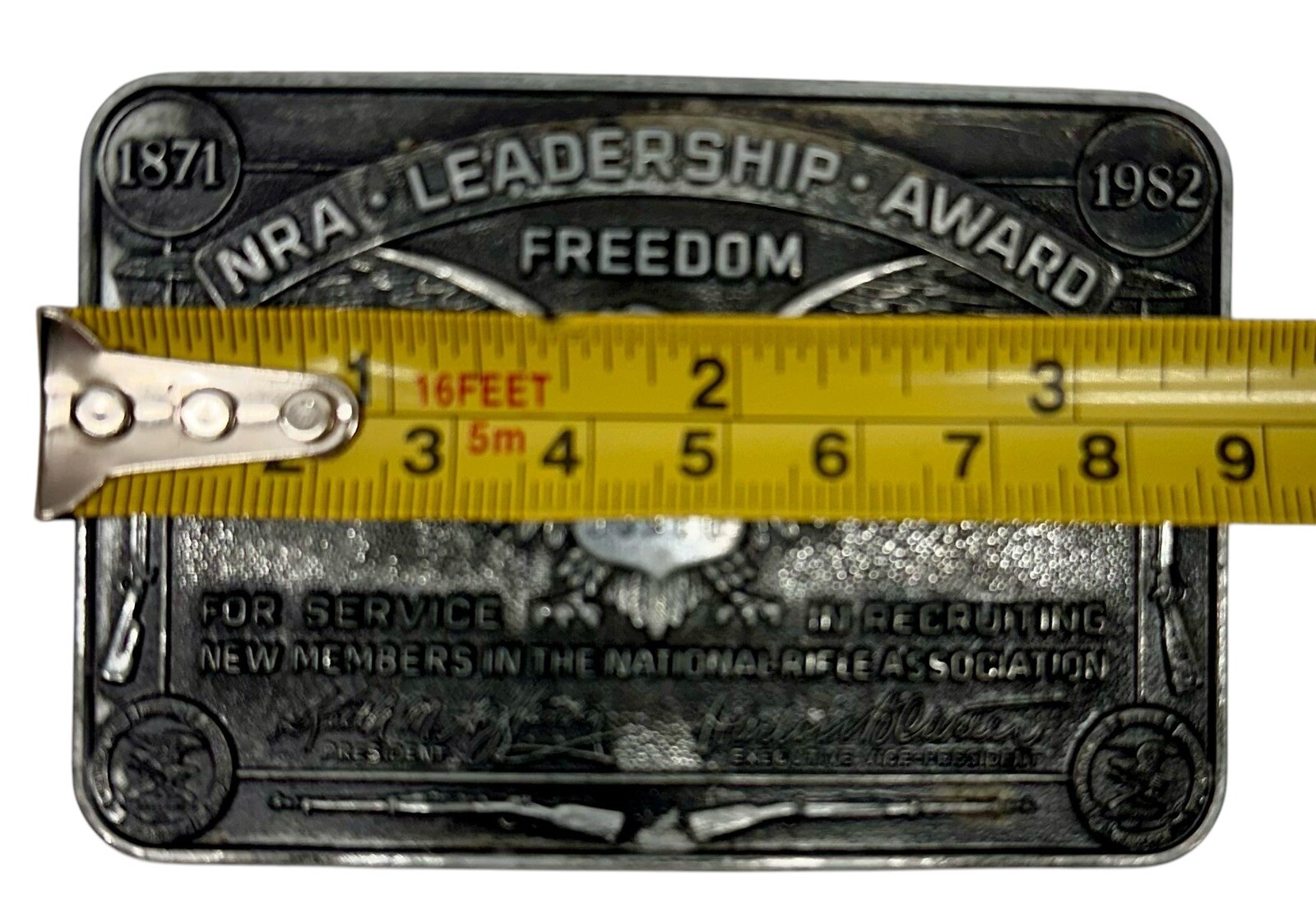 1980s NRA LEADERSHIP AWARD FOR SERVICE IN RECRUITING SILVER METAL BELT BUCKLE