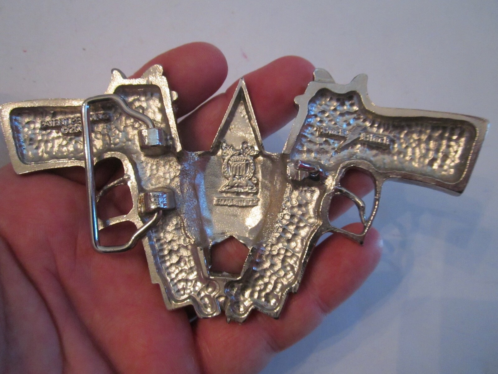BACK N BLACK REVOLVERS WITH STAR BELT BUCKLE – 5 3/4&Prime; X 3&Prime; – GW1