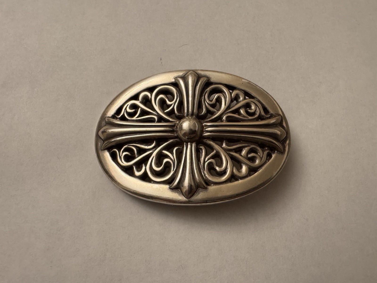 90s Silver tone Oval Cross Belt Buckle Gothic Western Solid Metal 1.5inch Buckle