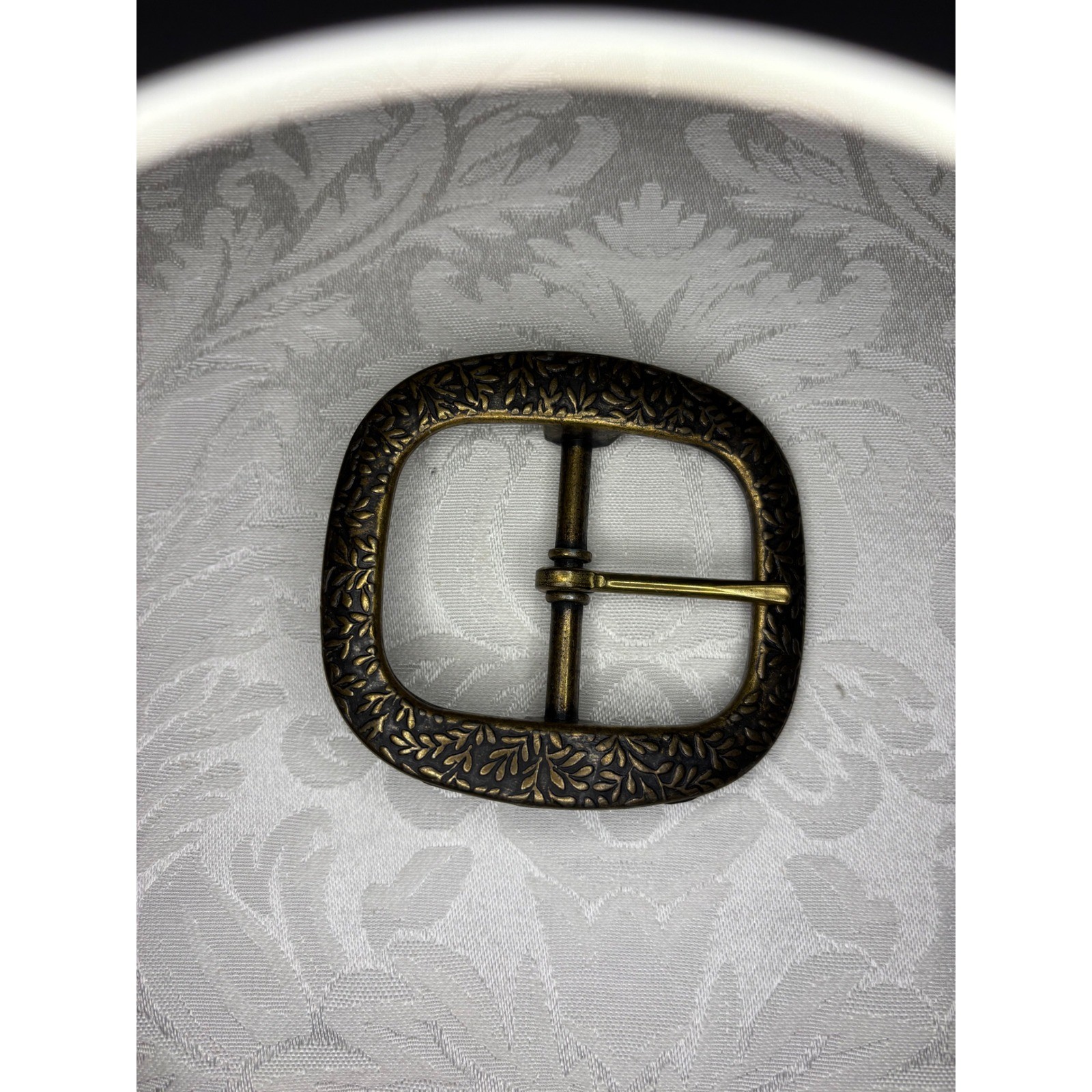 Vintage Burgos Brass Belt Buckle Etched Leaf Botanical Pattern 976 Antiqued Gold
