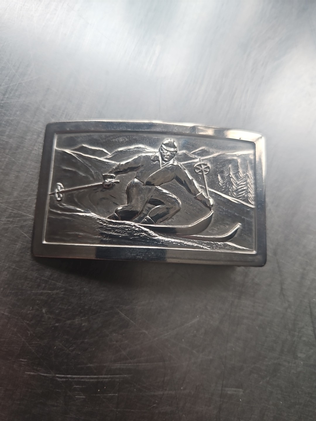 JUSTIN BELT CO. FORT WORTH TEXAS Vintage Skiing Silver Tone Belt Buckle