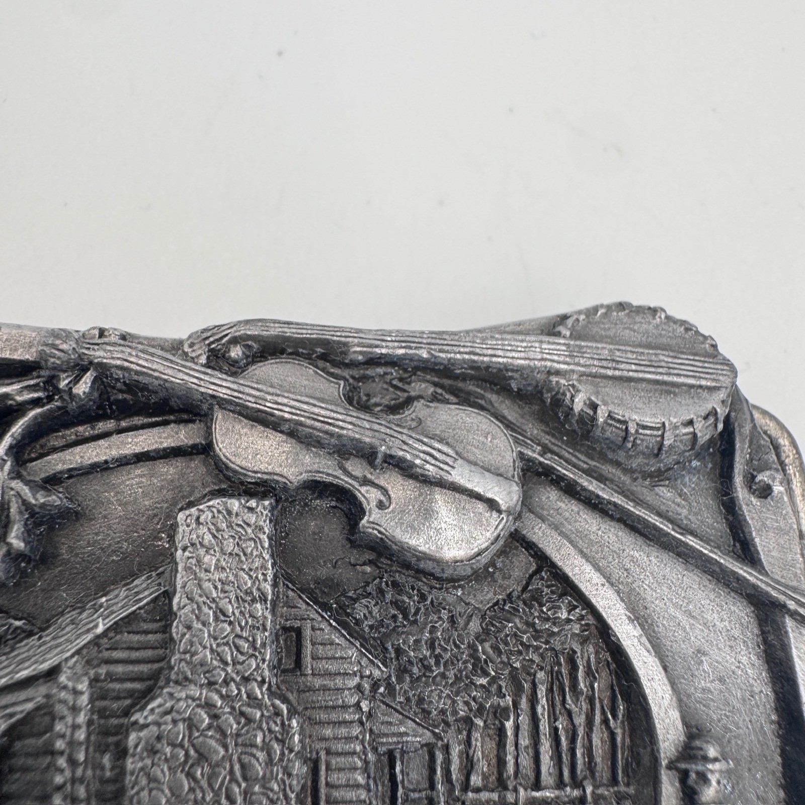 Vintage Missouri State Belt Buckle Pioneer Log Cabin Fiddle Banjo Pewter Tone