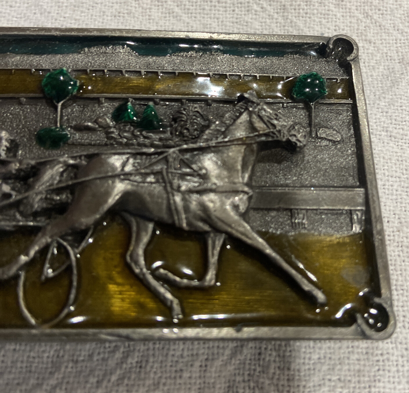 BELT BUCKLE EQUESTRIAN DESIGN 1984 BERGAMOT BRASS WORKS SILVER TONE Enamel