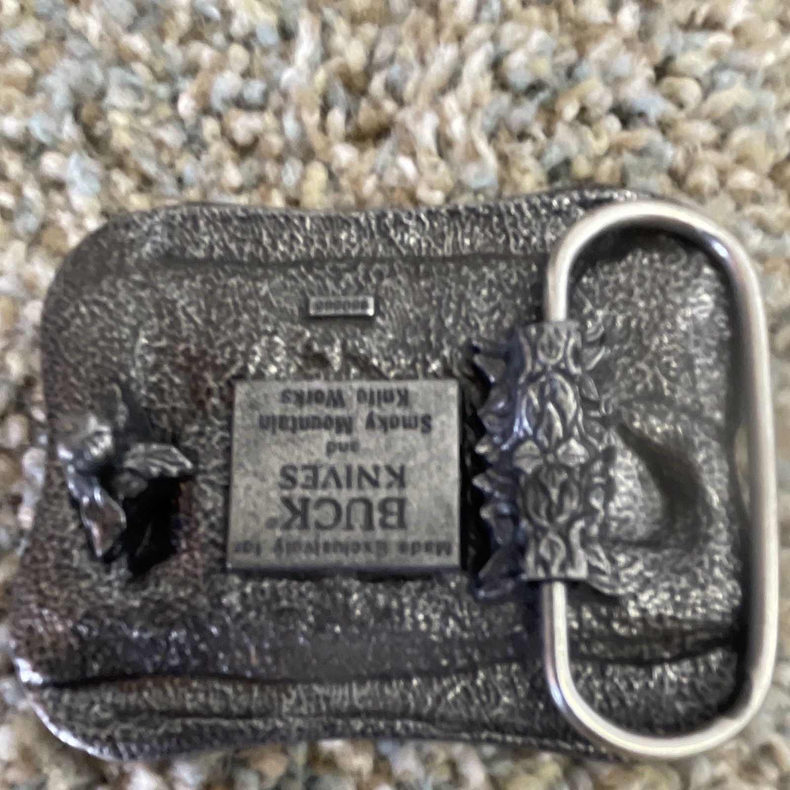 Buck Knives Metal Belt Buckle Silver Western 1.5in « Four Generations » Text