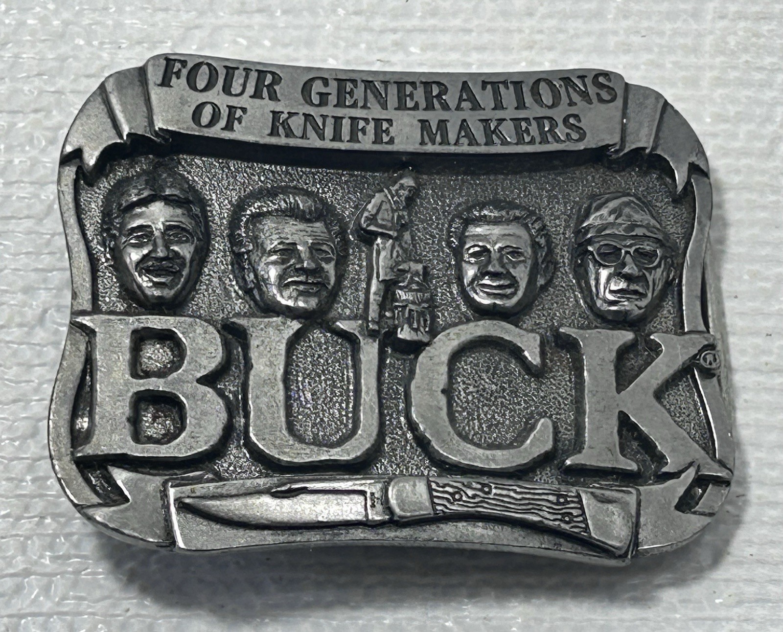 Buck Knives Belt Buckle Four Generations Of Knife Makers Pewter Smoky MT. Knife