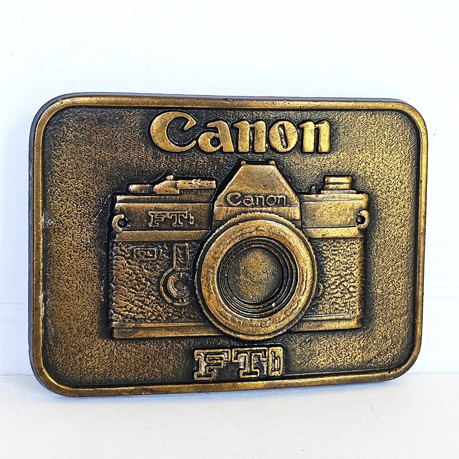 Vtg 70&rsquo;s Canon FTb Camera Belt Buckle Brass Tone Photography Accessory Retro 822