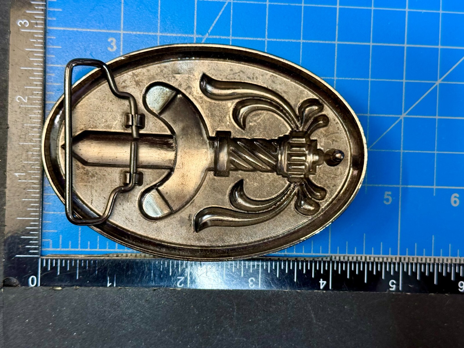 Cavalry Swords Weapon Black Color Mens Oval Vintage Belt Buckle