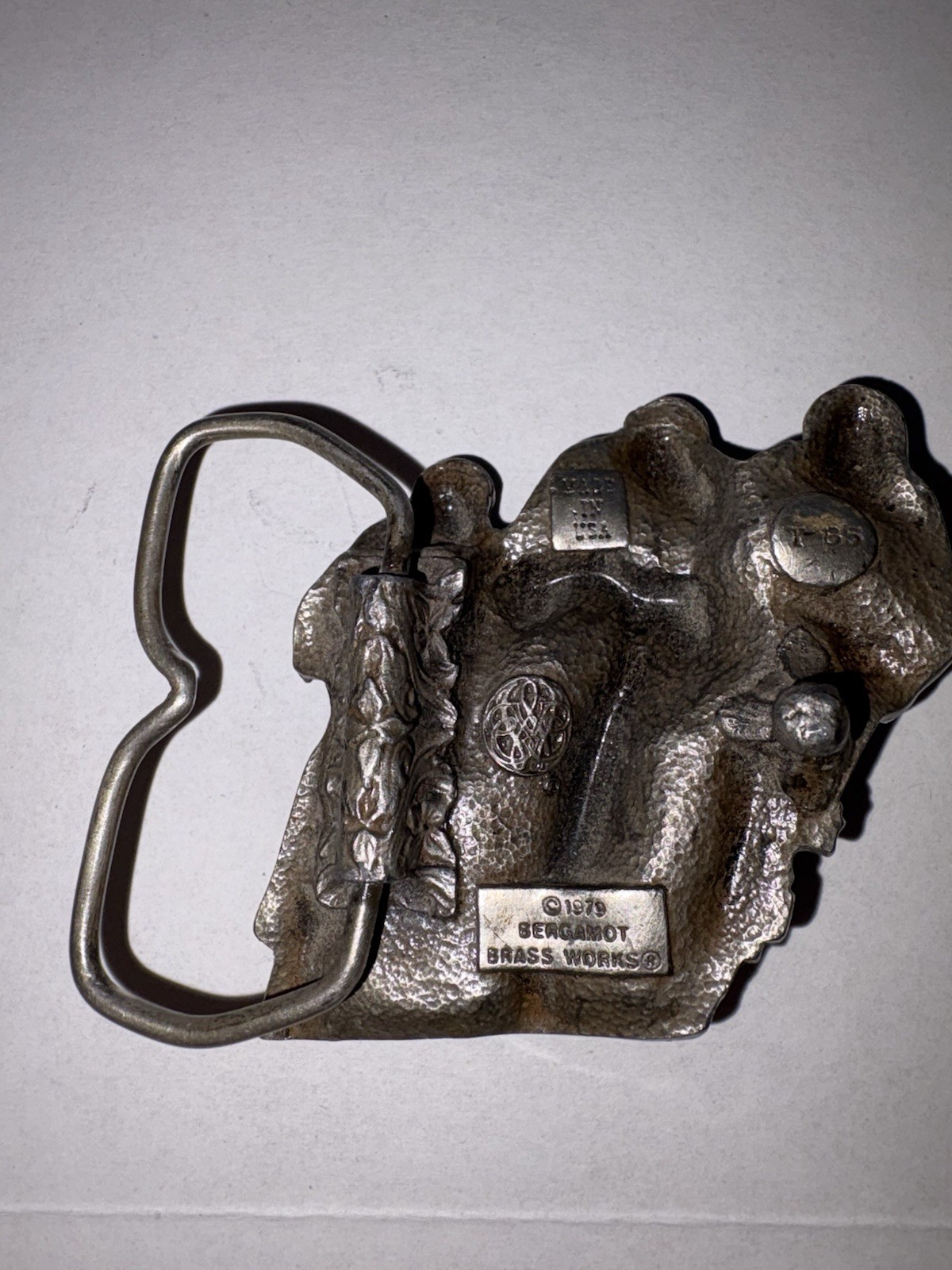 1979 BERGAMOT BRASS WORKS « 3 Men Cycling » T-85 Bicycling Belt Buckle