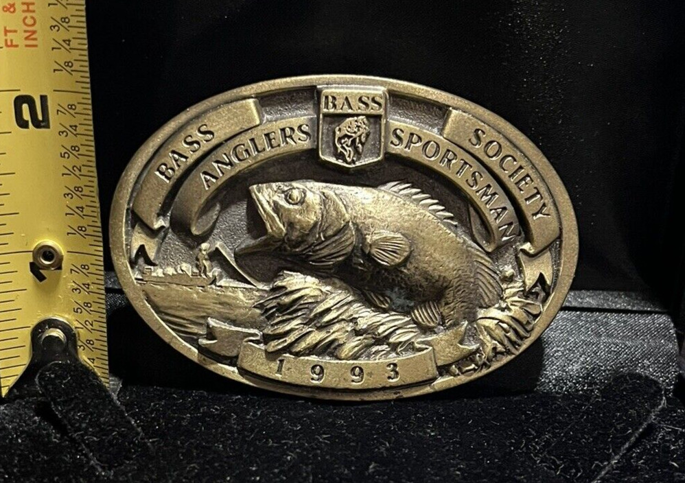 1993 Bass Anglers Sportsman Society Fishing Fisherman Round Brass Belt Buckle 3&Prime;
