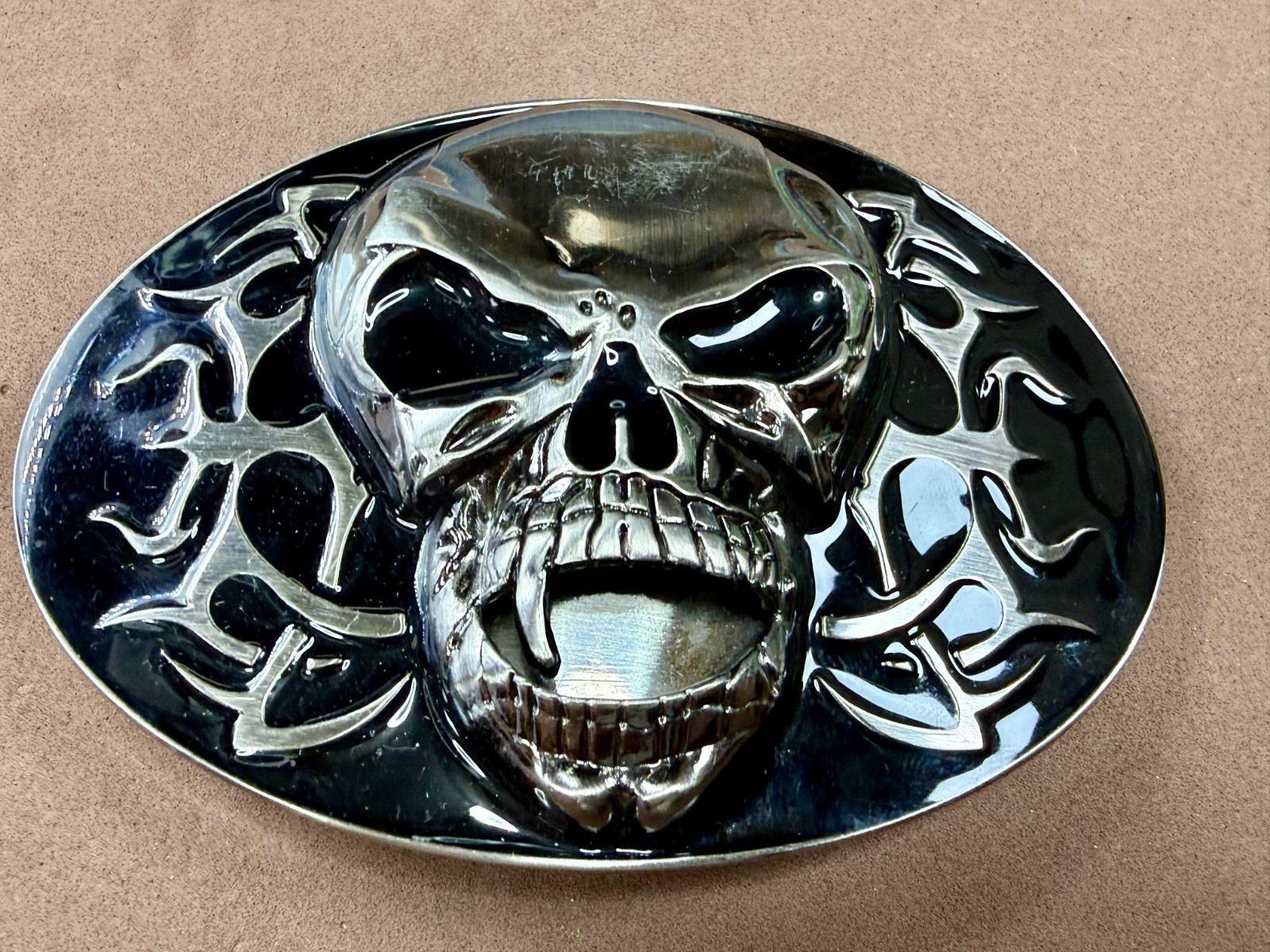 Creepy Flaming Vampire Skull with Fang Gothic Punk Pre Loved Belt Buckle