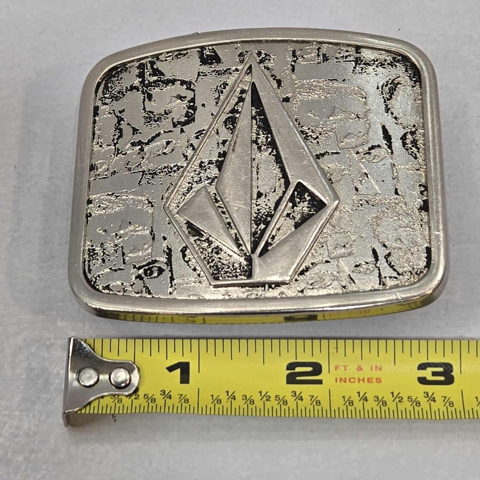 Volcom Falling Skulls Skateboard Diamond Logo Silver and Black Buckle 1.5” Belt