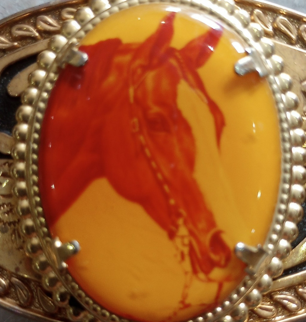 Vintage Gold Tone Horse Head Belt Buckle Oval Lucite Cameo Cowgirl 2.5”