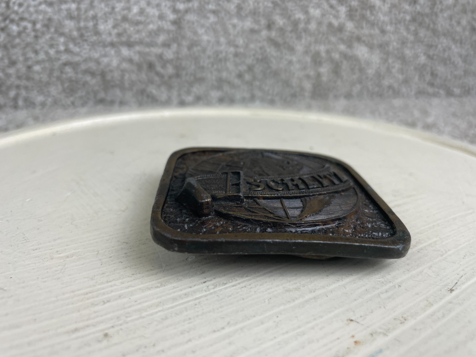 Vintage Schlitz Beer Brewery Advertising Belt Buckle Globe Logo Design