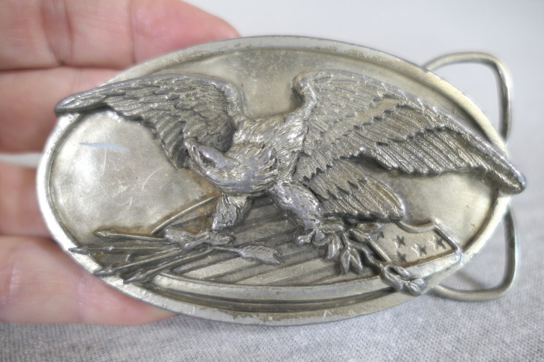 Vintage 1983 Bergamot Great Seal of the USA Eagle Pewter Belt Buckle O-146