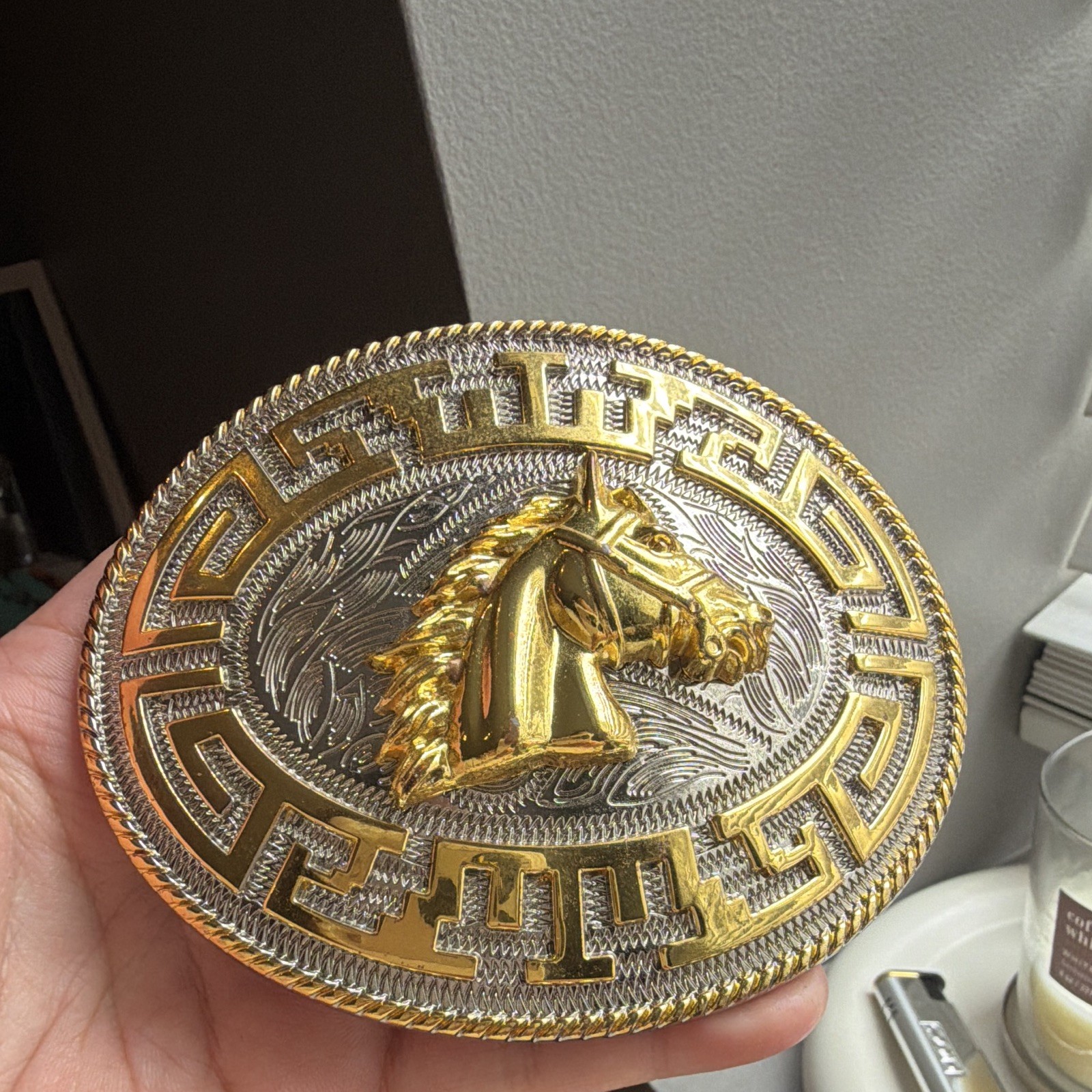 Men&rsquo;s Western Oval Belt Buckle Gold Silver Horse Head Greek Key 1.5 in