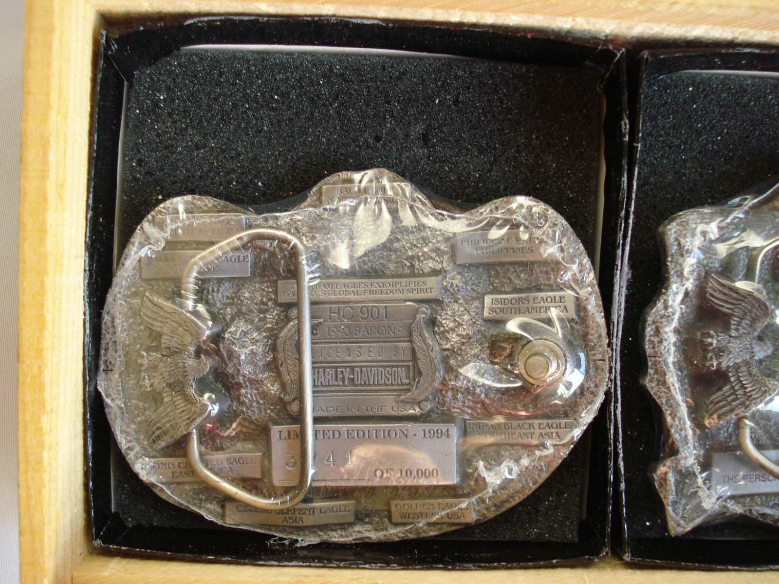 Harley-Davidson Motorcycles 1994 Commemorative Eagle Buckle Set Wood Box New