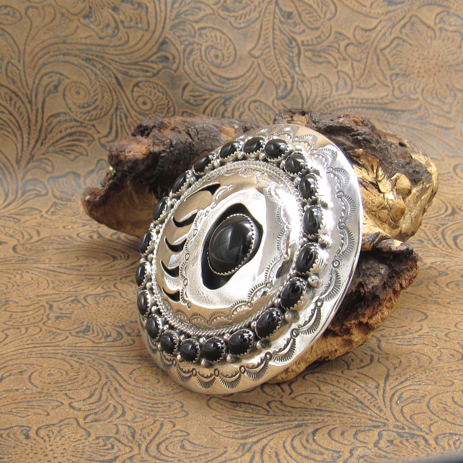 *Navajo Black Onyx Sterling Silver Bear Paw Design Large Belt Buckle