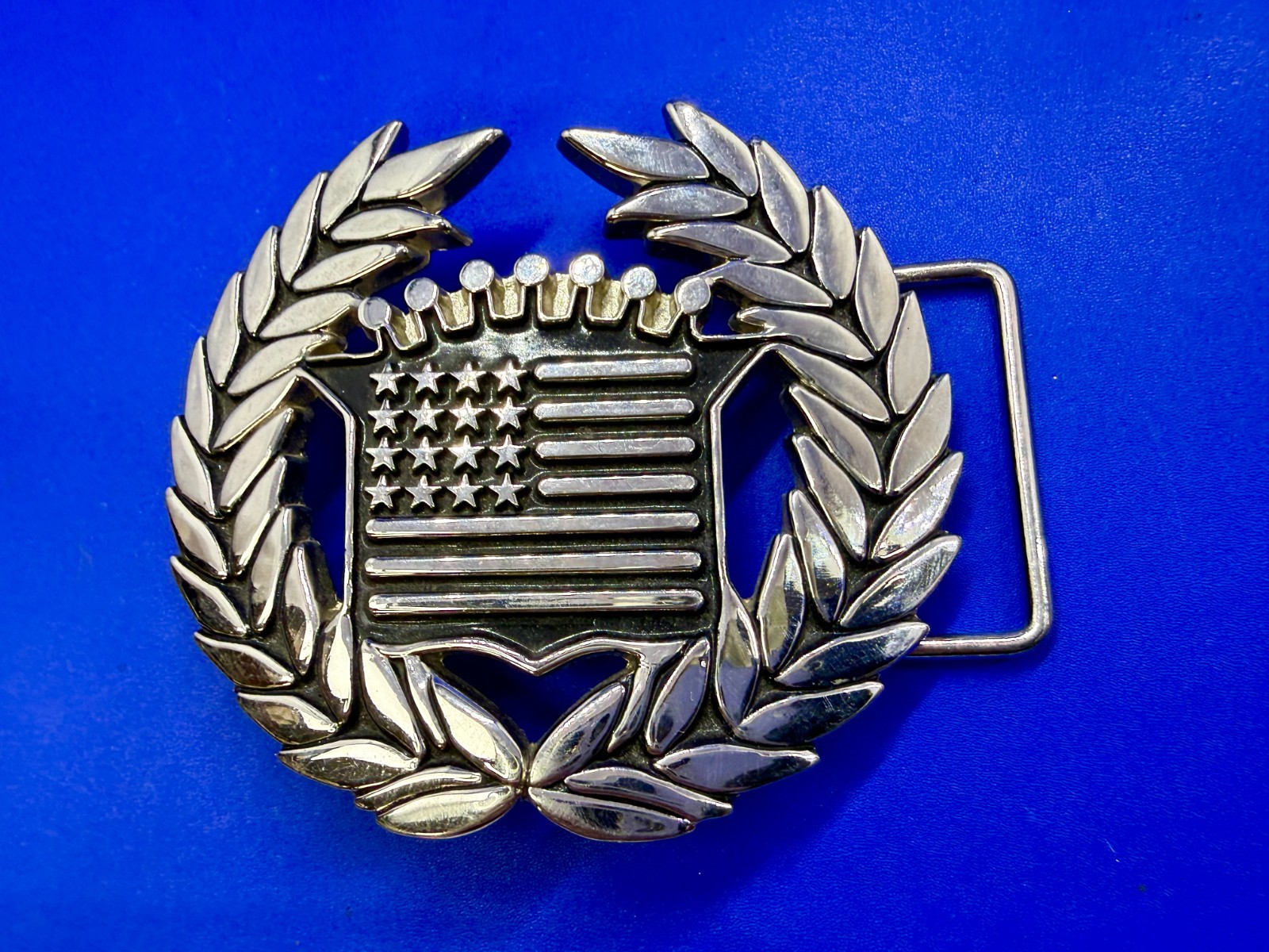 Cadillac Crown Logo Olive Branch Silver Color Famous Stars & Stripes Belt Buckle