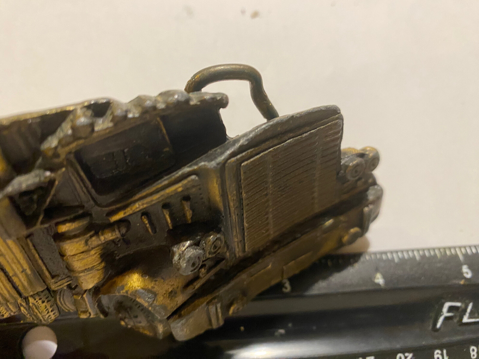 VINTAGE HEAVY METAL BRASS? BELT BUCKLE OF 3D TRUCK MACK TRUCK? UNMARKED