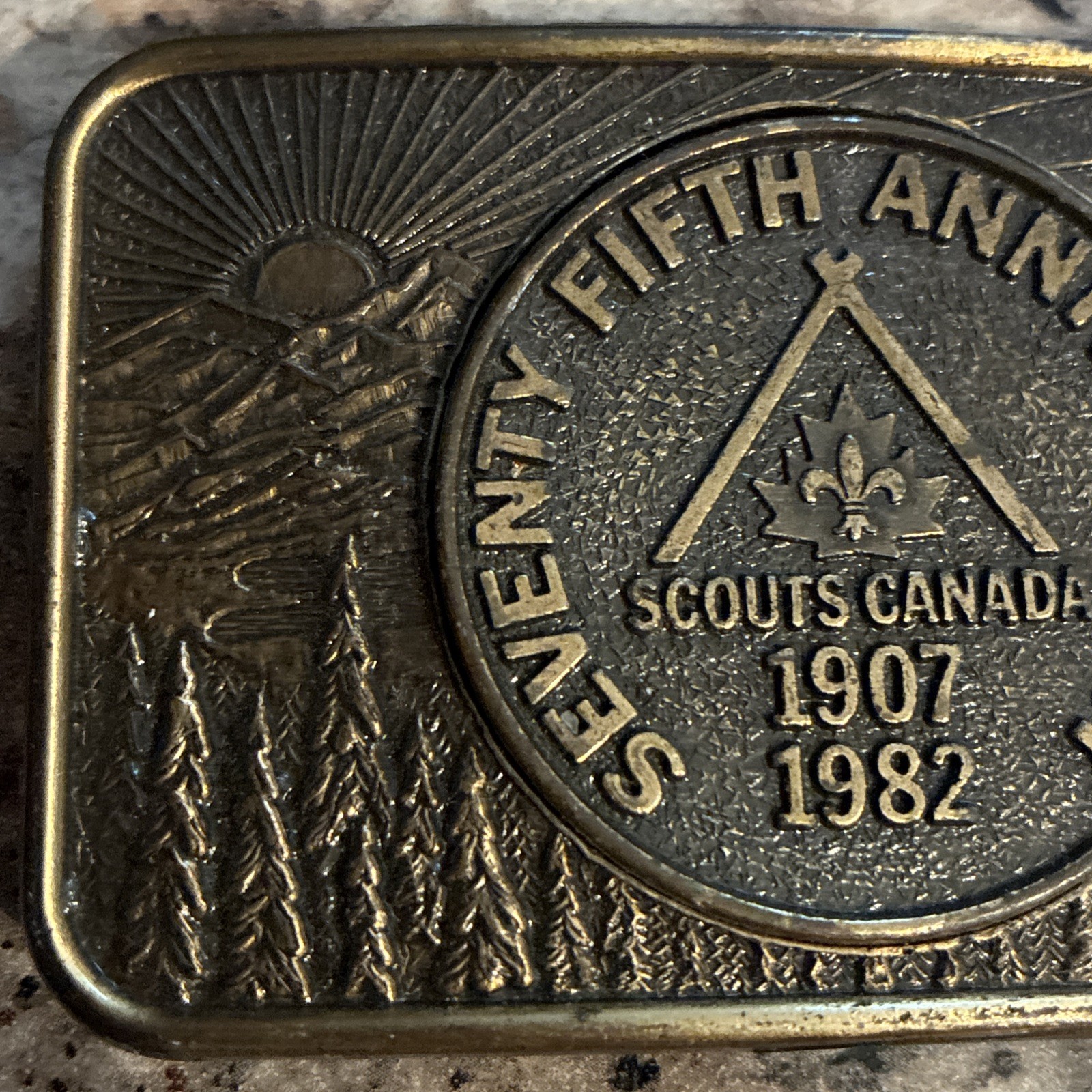 VINTAGE BELT BUCKLE 75th ANNIVERSARY BOY SCOUTS CANADA 1907-1982