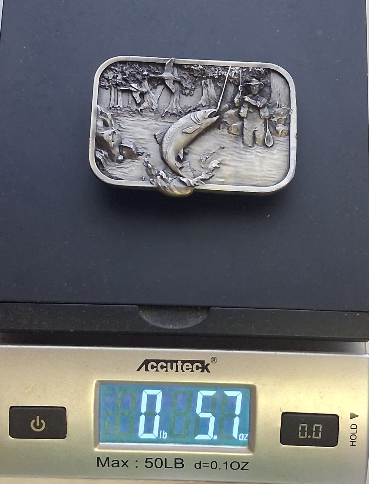 Vtg 1982 Siskiyou Pewter Belt Buckle 3D Fishing Scene Fisherman Forest Geese