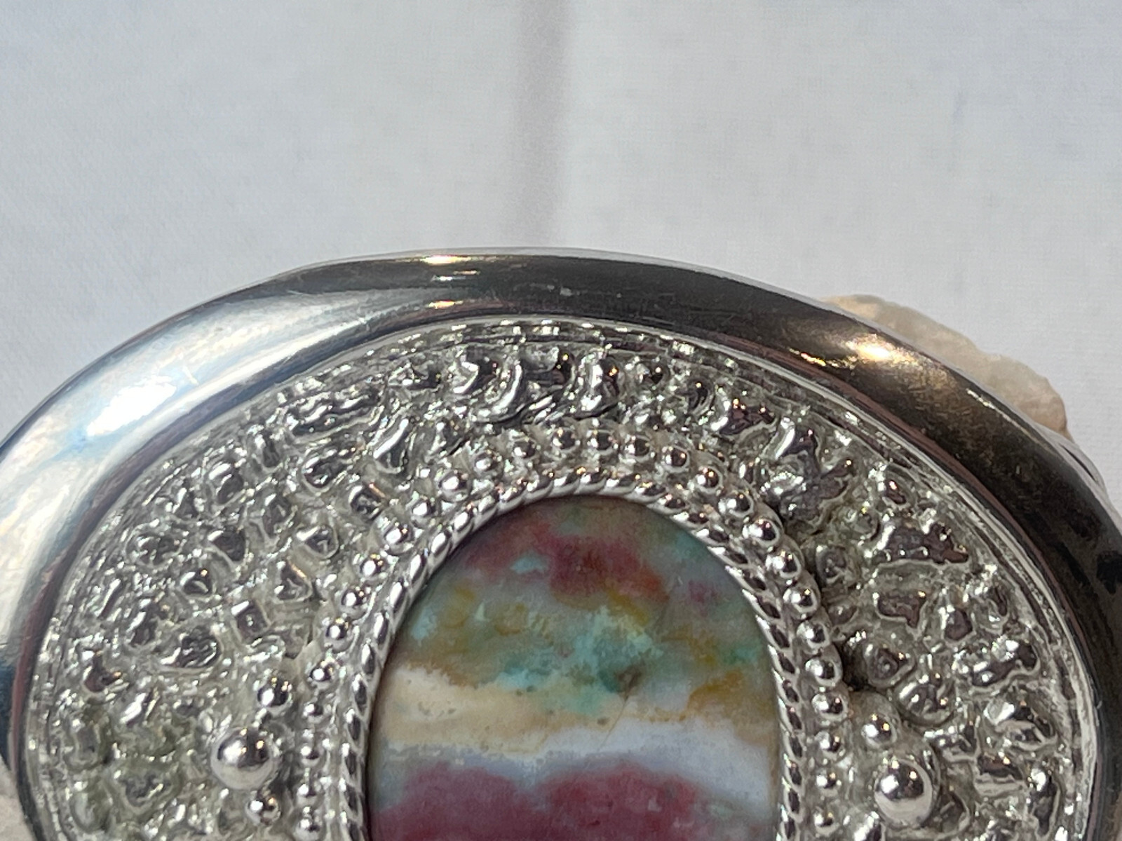 Vtg Western Style Belt Buckle Silvertone And Polished Flat Multicolor Stone