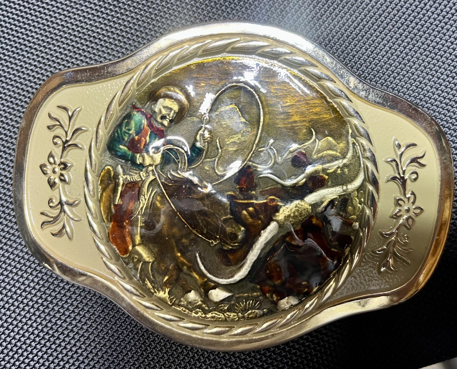 MBCI Belt Buckle Mens Gold Tone Western Cowboy Rodeo Roping Longhorn Enamel