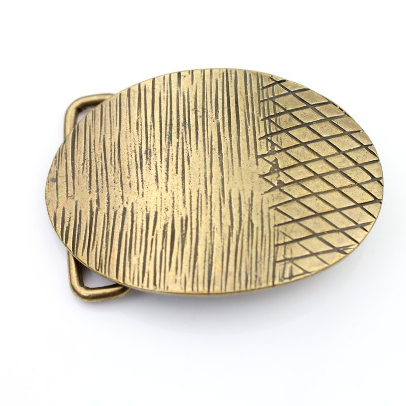 Industrial Style Oval Belt Buckle – Striking Texture for Leather Belts
