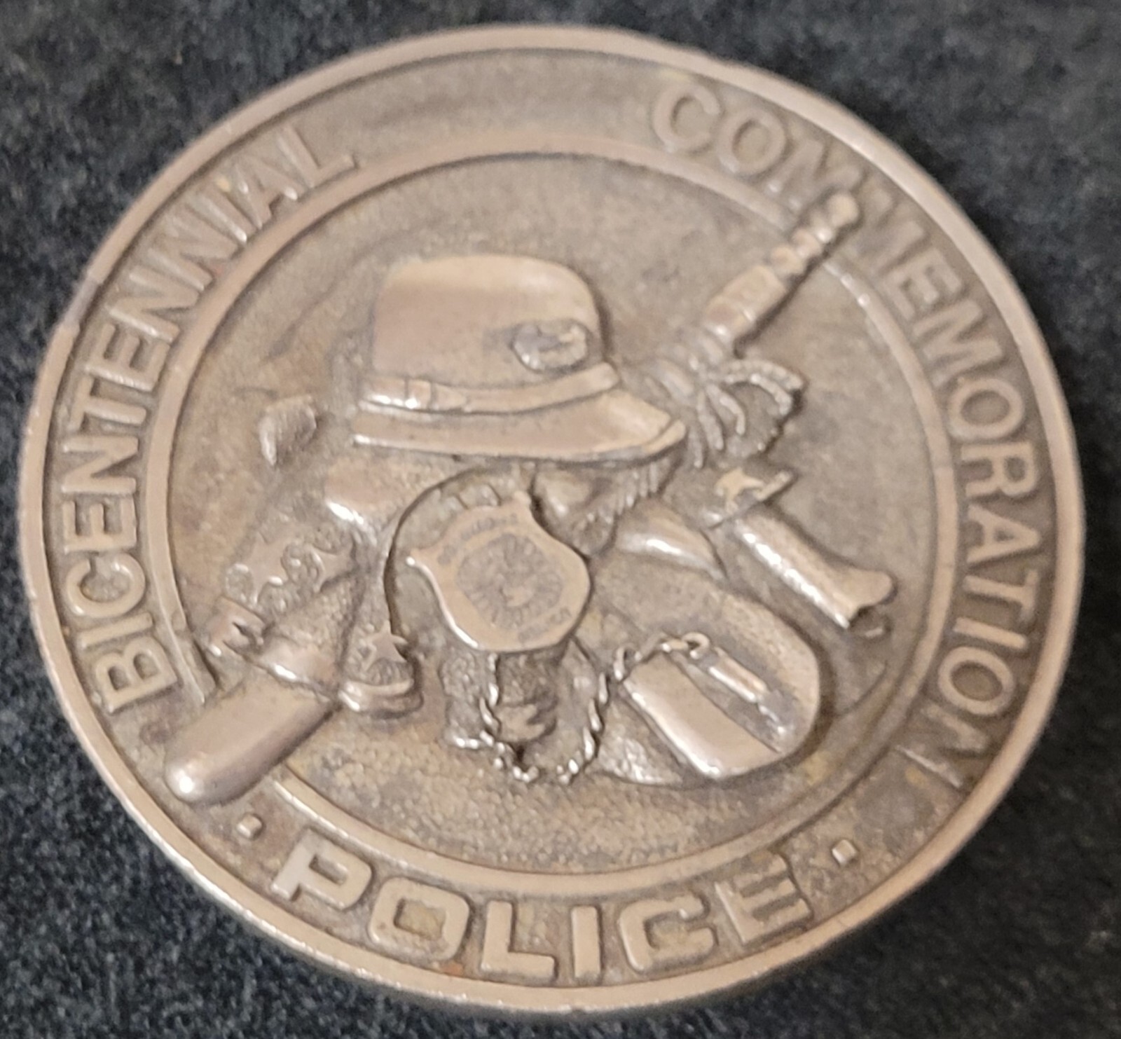 COLUMBUS DIVISION OF POLICE Belt Buckle 1976 W.M. Needles Bicentennial Police