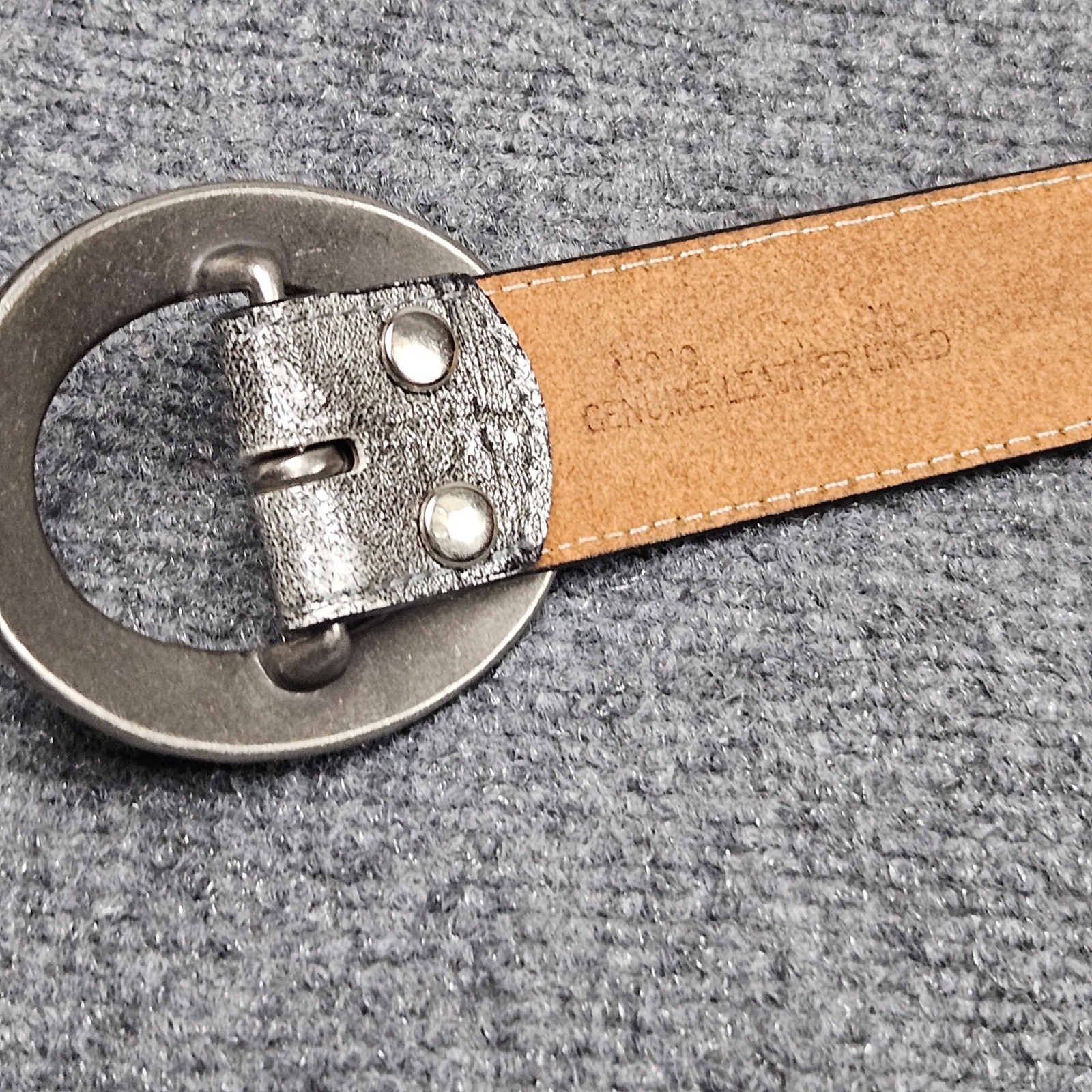 3D Leather Lined Western Belt XL Hammered Oval Buckle Studded Silver Cowboy