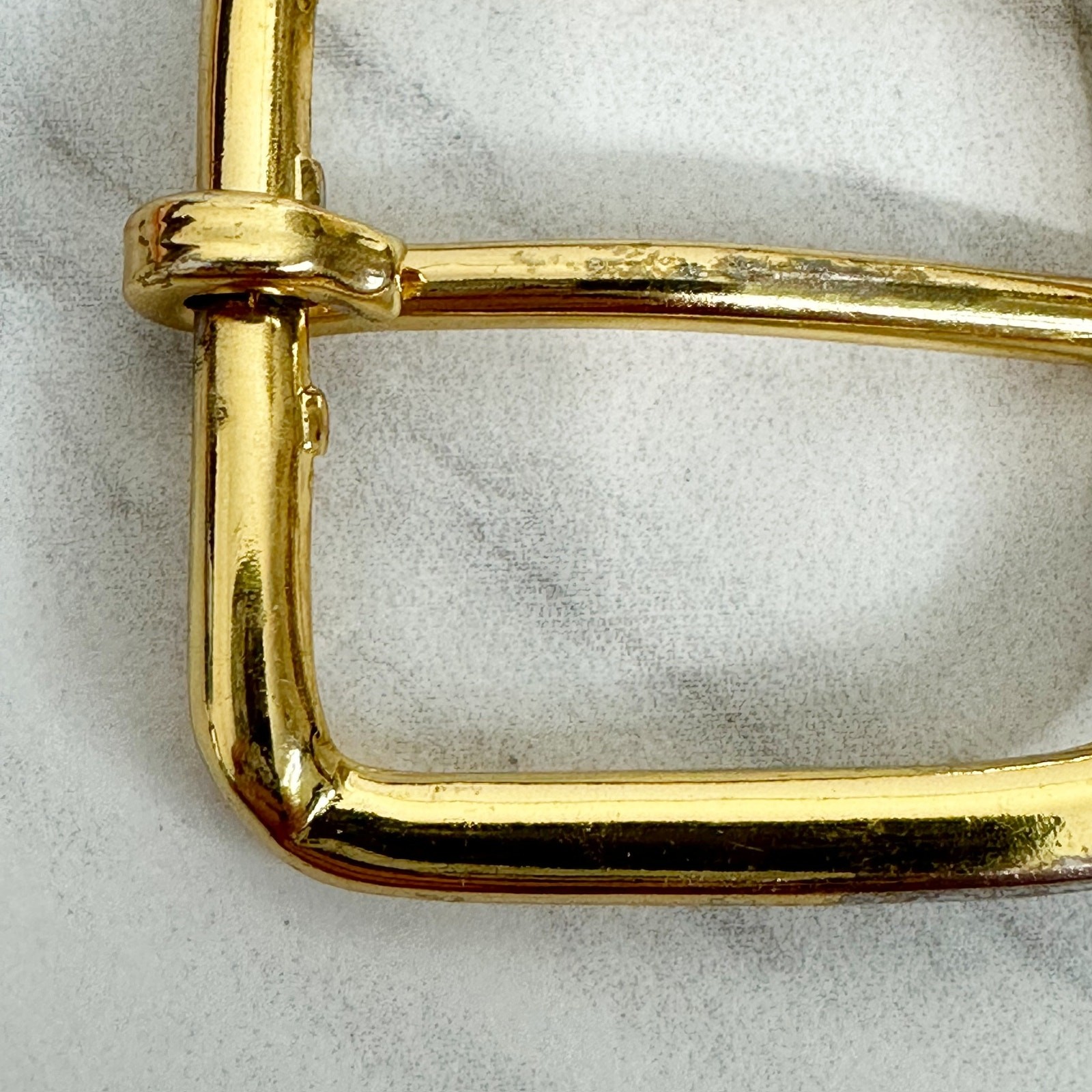 Gold Tone Rounded Simple Basic Belt Buckle