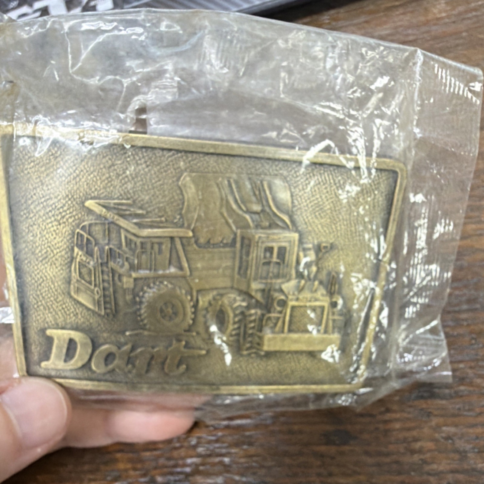 Dart Bronze Antique Finish Men&rsquo;s Truck Industrial Vintage Belt Buckle