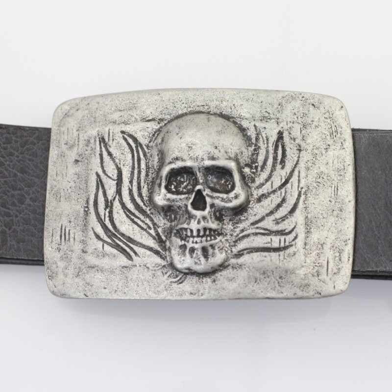 Belt Buckle Skull, Skull on Fire, Dark Silver