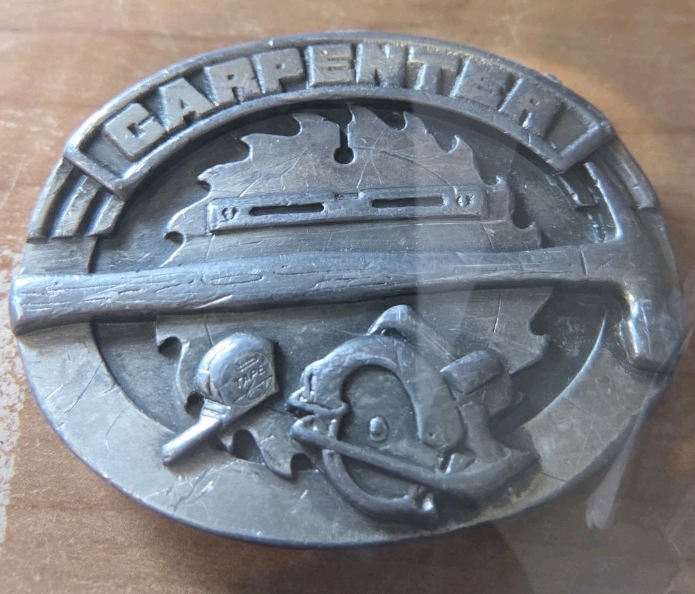 Siskiyou Carpenter Belt Buckle 1991 Pewter Hammer Saw Tape Measure Tool Design