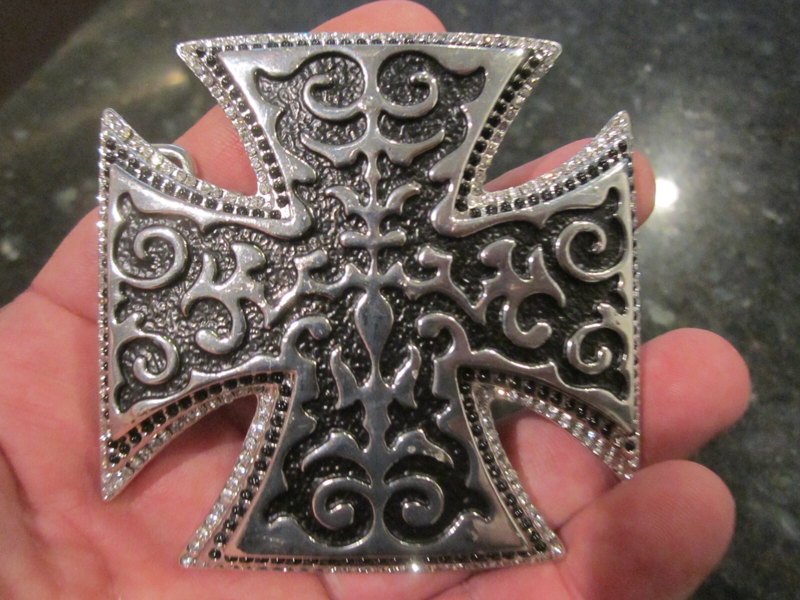 GOTHIC CROSS THEME BELT BUCKLE COVERED IN CRYSTALS HEAVY GW-17