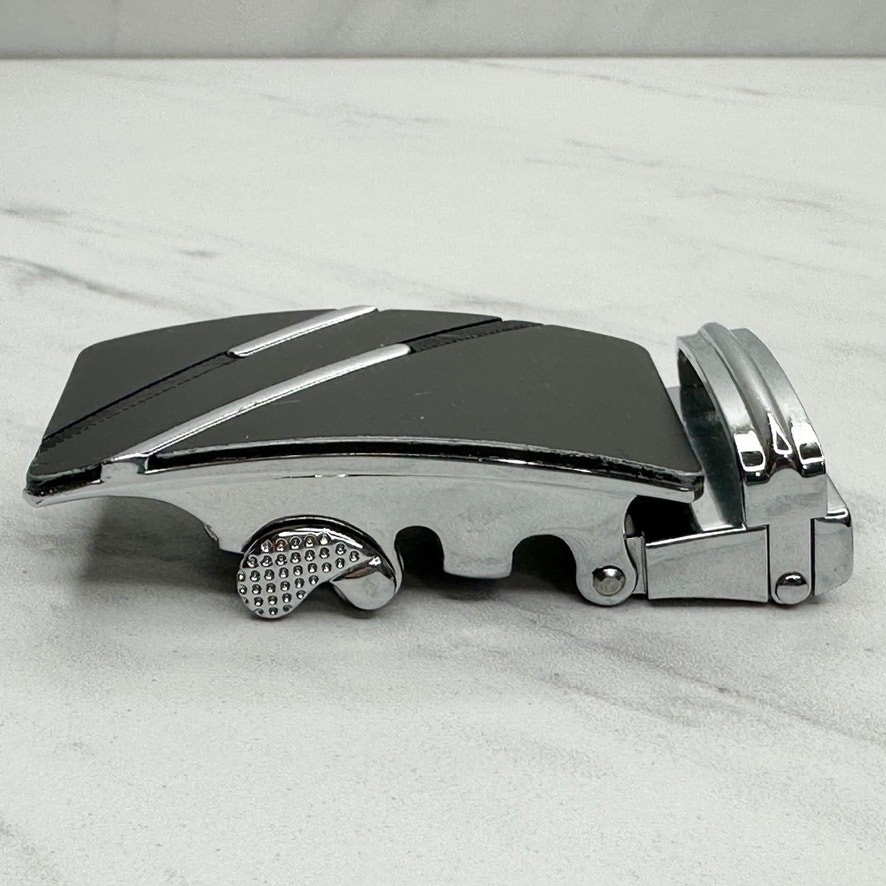 Black Silver Tone Diagonal Stripe Ratchet Belt Buckle